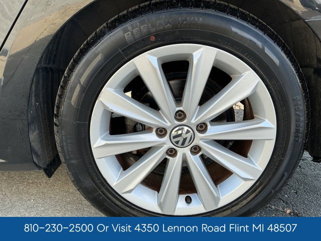 Used 2013 Volkswagen Passat 2.5 SEL FWD image 9