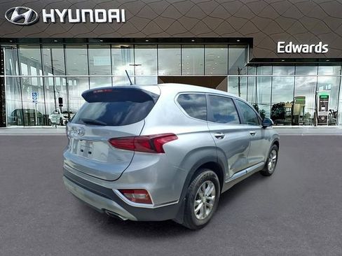 Used 2020 Hyundai Santa Fe SE AWD/4WD image 5