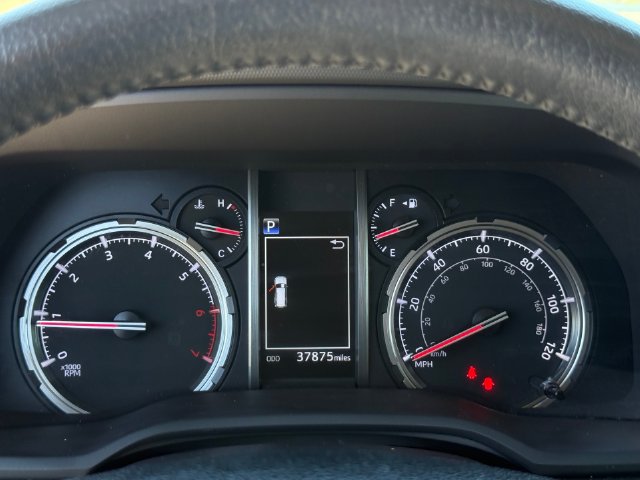 Used 2022 Toyota 4Runner TRD Off-Road AWD/4WD image 18
