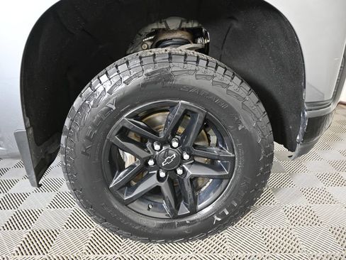 Used 2020 Chevrolet Silverado 1500 LT Trail Boss AWD/4WD image 12