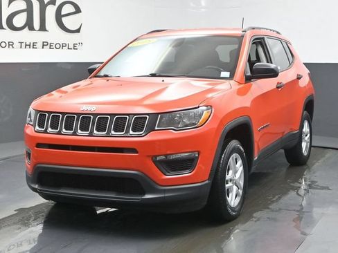 Used 2018 Jeep Compass Sport w/ Cold Weather Group AWD/4WD image 7