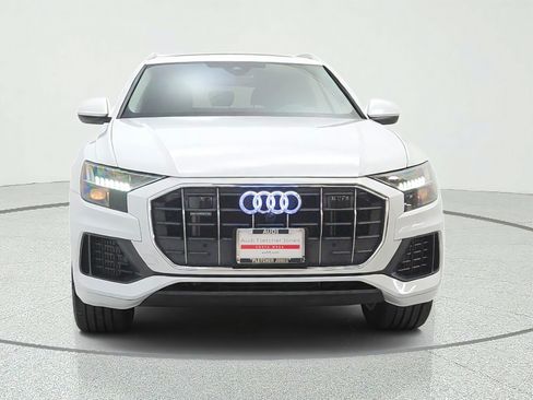 Used 2023 Audi Q8 Premium w/ Convenience Package AWD/4WD image 2