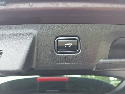 Used 2024 Hyundai Palisade Limited AWD/4WD image 19