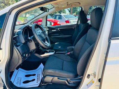 Used 2019 Honda Fit LX image 10