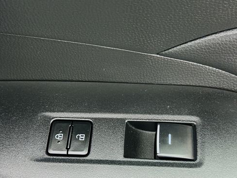 Used 2024 Toyota RAV4 XLE image 29