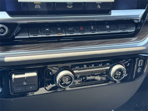 New 2025 Chevrolet Silverado 1500 LT w/ Convenience Package II image 16