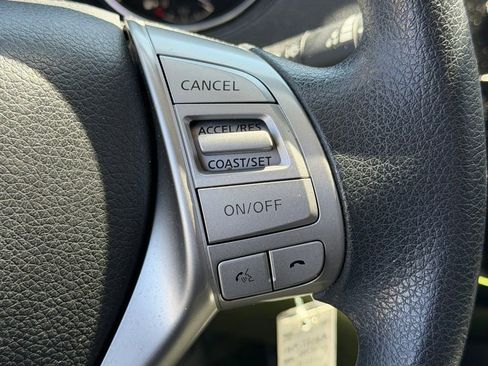 Used 2016 Nissan Rogue S FWD image 14