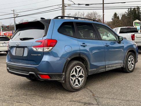 Certified 2024 Subaru Forester Premium image 3