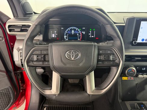 Used 2024 Toyota Tacoma SR5 AWD/4WD image 15