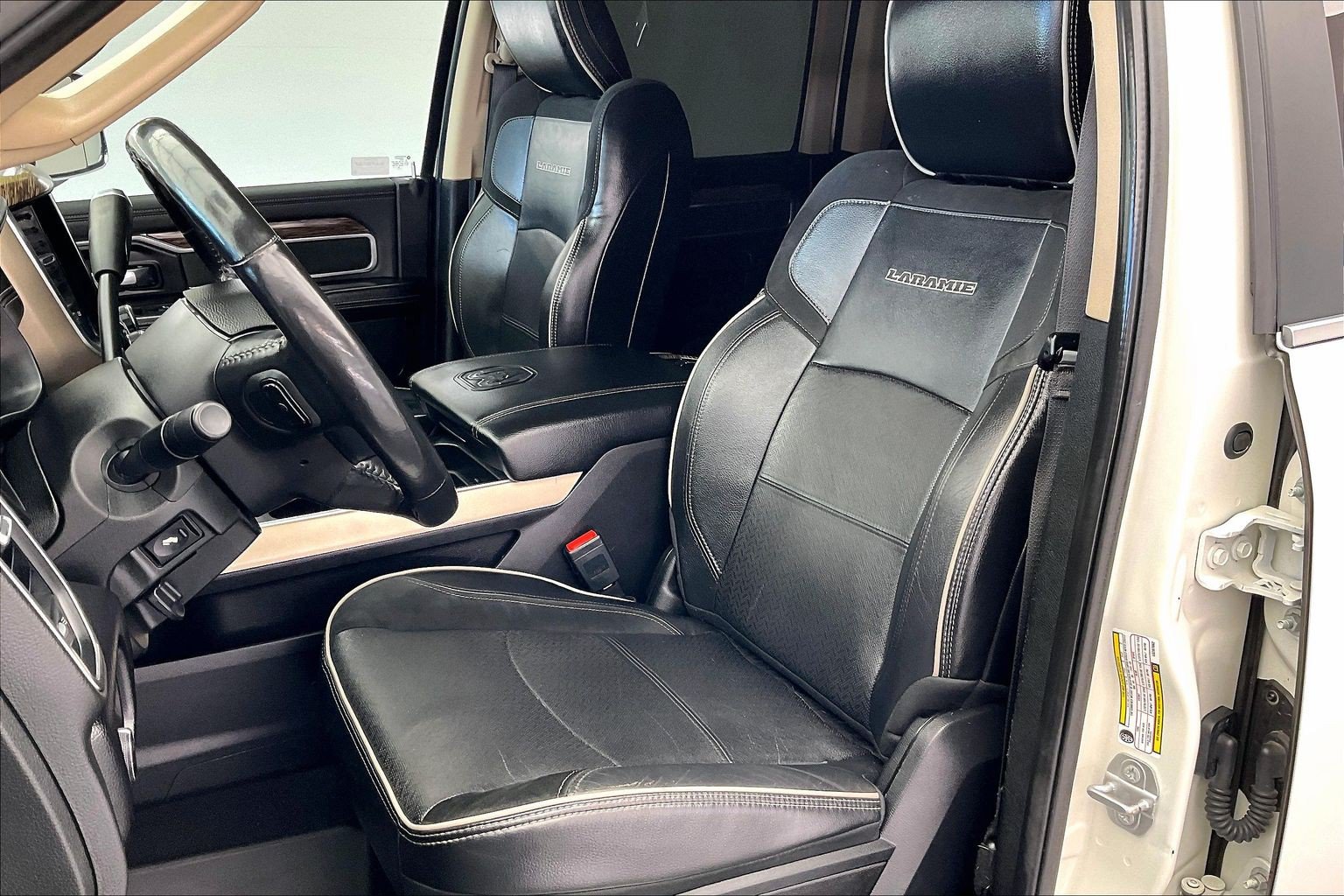Used 2020 RAM 2500 Laramie AWD/4WD image 18