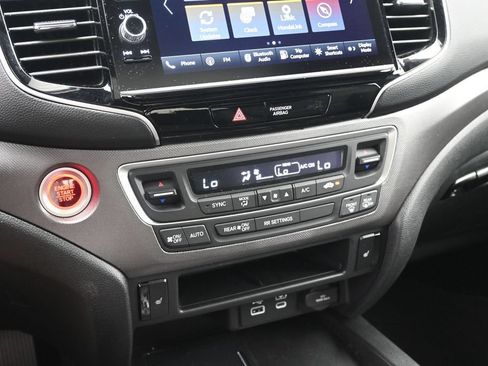 Used 2025 Honda Ridgeline RTL image 17