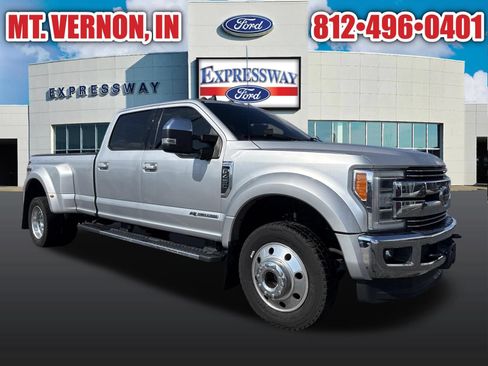 Used 2019 Ford F450 Lariat w/ Lariat Ultimate Package AWD/4WD image 3