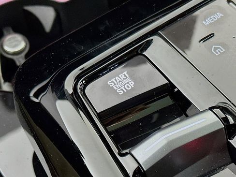 New 2026 BMW 540i xDrive image 19