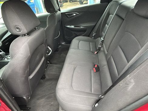 Used 2018 Chevrolet Malibu LT image 11
