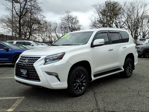 Used 2023 Lexus GX 460 Premium w/ Premium Package image 3