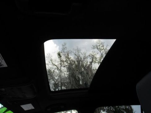 Certified 2024 Cadillac XT6 Sport w/ Technology Package image 20