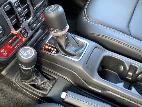 New 2025 Jeep Wrangler Unlimited Rubicon 392 image 32