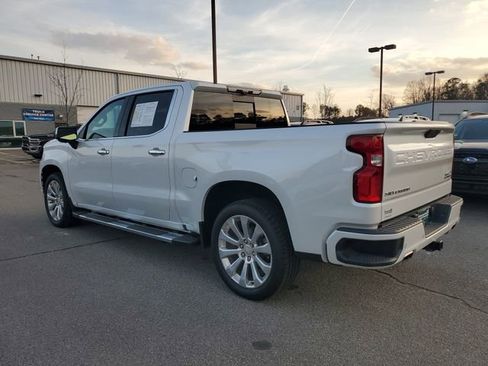 Used 2020 Chevrolet Silverado 1500 High Country w/ Technology Package image 4
