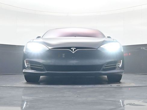 Used 2018 Tesla Model S 75D image 23