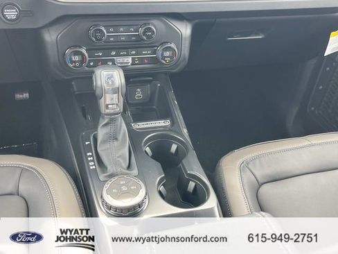 New 2026 Ford Bronco Outer Banks AWD/4WD image 15