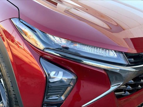 Certified 2025 Chevrolet Trax RS w/ Driver Confidence Package image 28