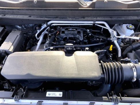 Certified 2024 Chevrolet Colorado LT w/ LT Convenience Package RWD image 32