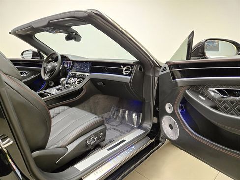 Used 2020 Bentley Continental GT image 20