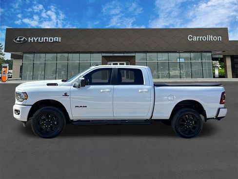 Used 2024 RAM 2500 Big Horn w/ Night Edition AWD/4WD image 8