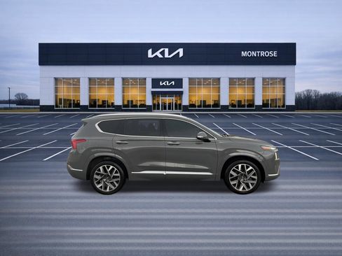 Used 2022 Hyundai Santa Fe Calligraphy FWD image 4
