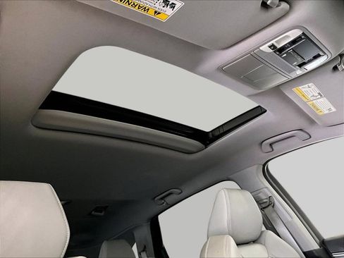 Used 2020 Acura MDX FWD image 17