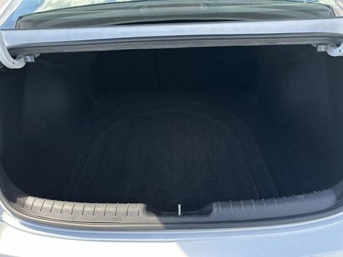Used 2025 Hyundai Elantra SEL image 28