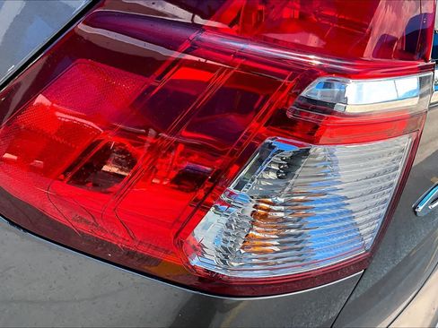 Used 2015 Honda CR-V LX image 29