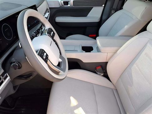 Certified 2025 Hyundai Santa Fe Calligraphy image 15