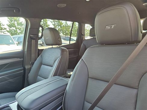 New 2026 Buick Enclave Sport Touring image 24