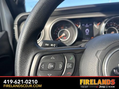 Used 2022 Jeep Wrangler Unlimited Sport image 25