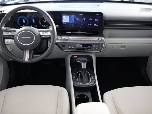 Certified 2025 Hyundai Kona SEL AWD/4WD image 2