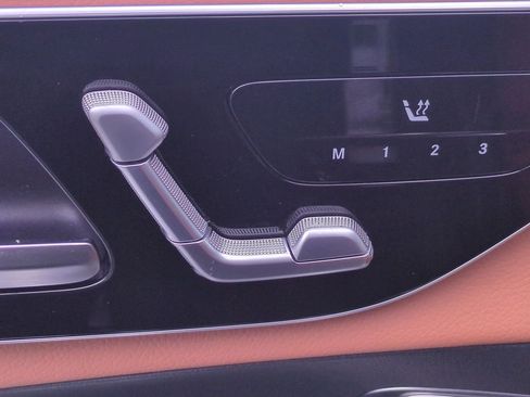 Used 2023 Mercedes-Benz GLC 300 4MATIC image 18