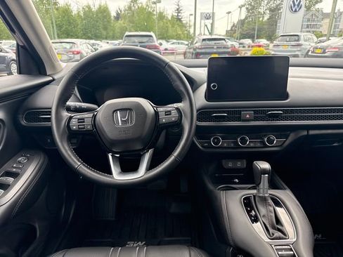 Used 2026 Honda HR-V EX-L image 12