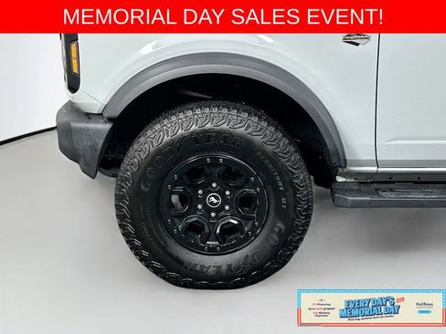 Certified 2022 Ford Bronco Wildtrak AWD/4WD image 31