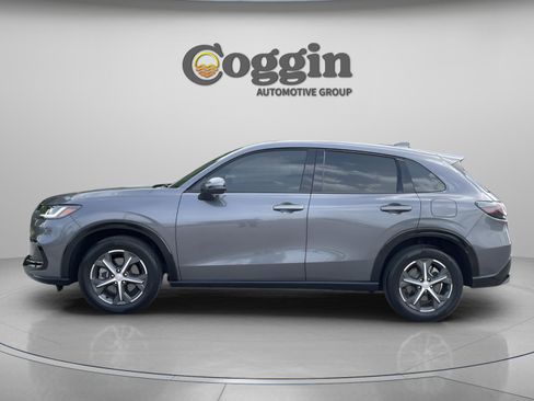 Used 2025 Honda HR-V EX-L image 3