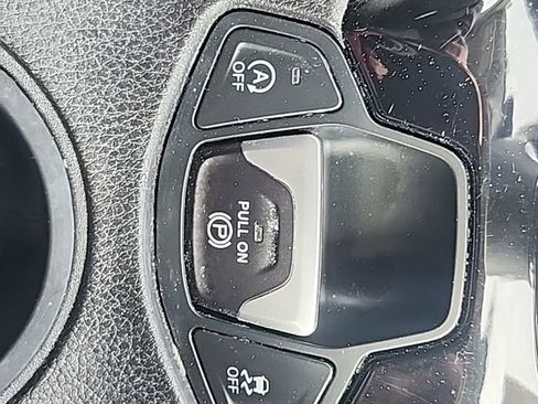 Certified 2021 Jeep Compass Altitude image 8