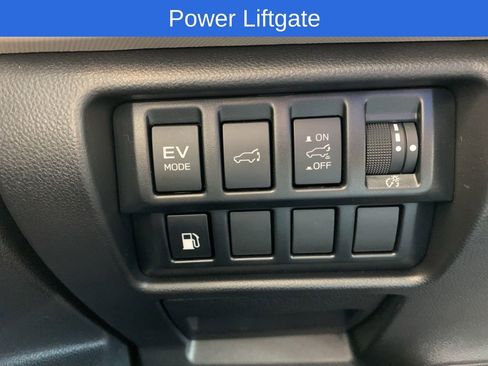 Used 2025 Subaru Forester Premium image 12