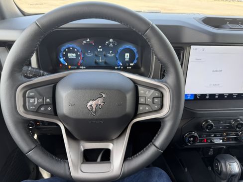 New 2026 Ford Bronco Badlands AWD/4WD image 7