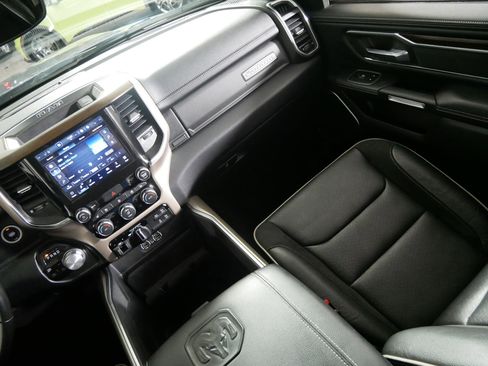 Used 2022 RAM 1500 Laramie w/ Trailer Tow Group AWD/4WD image 11