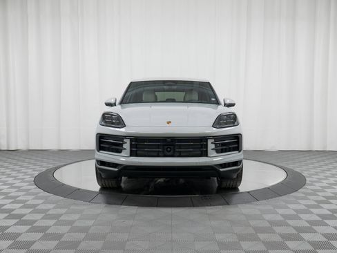 New 2026 Porsche Cayenne S image 10