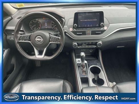 Used 2023 Nissan Altima 2.5 SR FWD image 13
