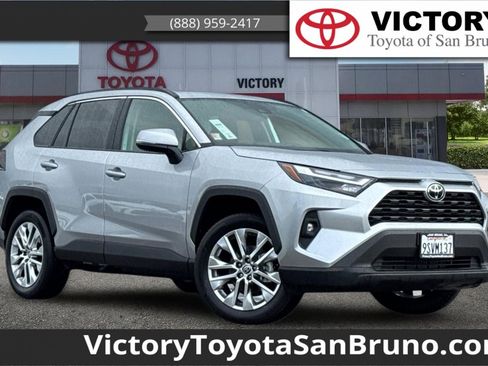 Certified 2025 Toyota RAV4 XLE Premium image 1