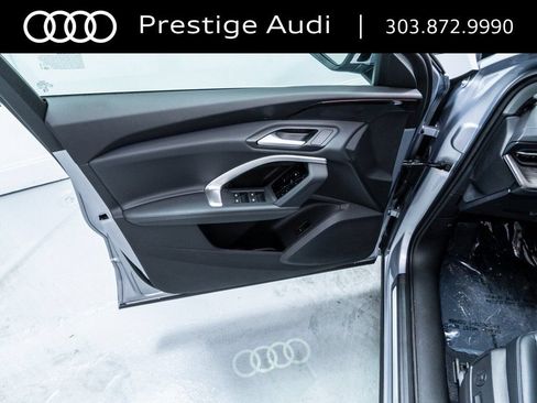 Used 2025 Audi Q5 Premium w/ Convenience Package AWD/4WD image 20