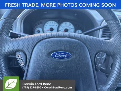Used 2003 Ford Escape XLT image 13