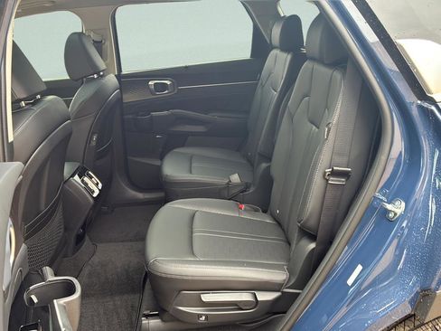 New 2026 Kia Sorento SX FWD image 16